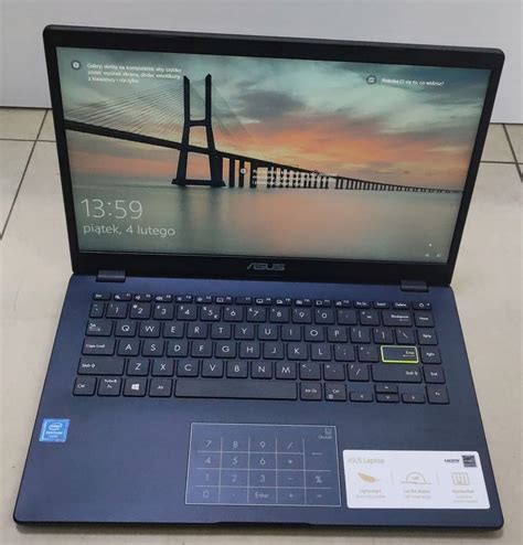 laptop asus cena.